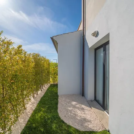 Апартаменти La Maison Doree